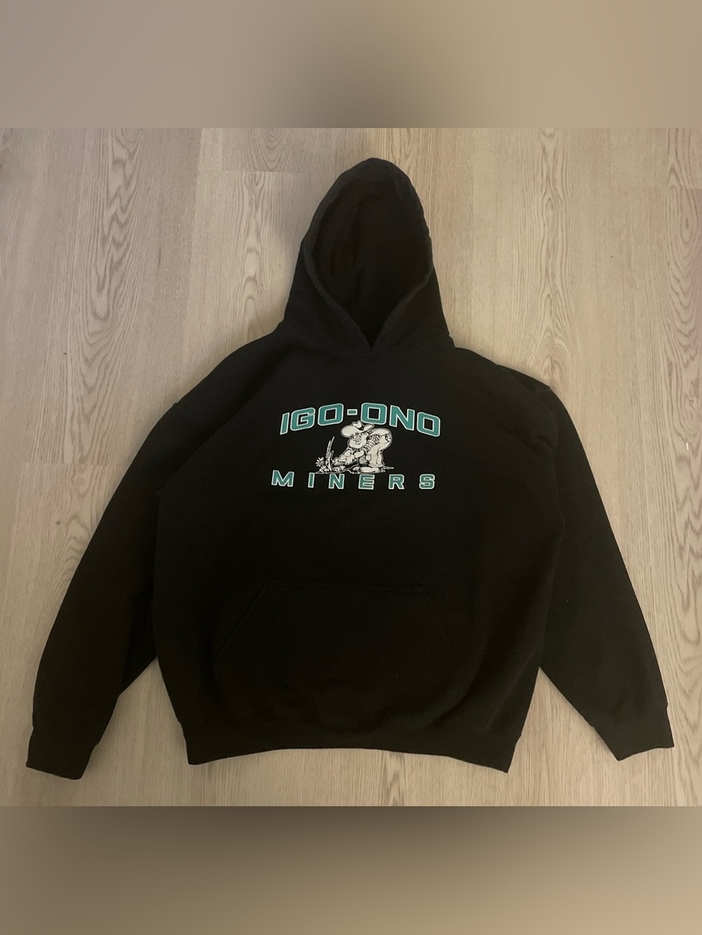 Black hoodie size xl